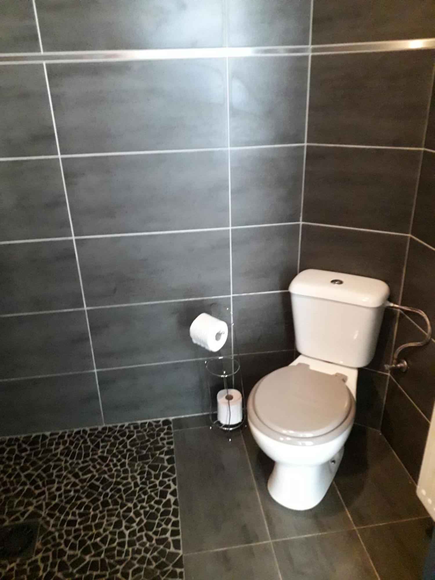Leonard Room Лиеж Стая снимка